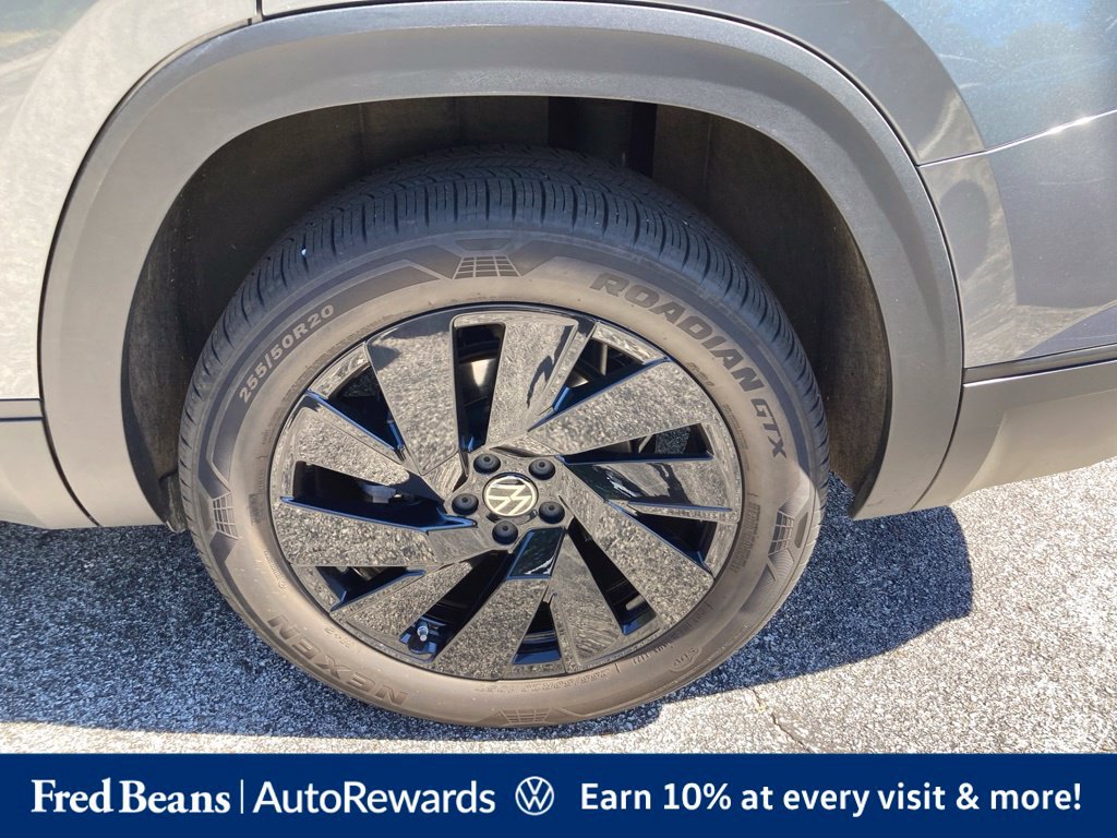 Certified 2024 Volkswagen Atlas SE AWD/4WD image 7