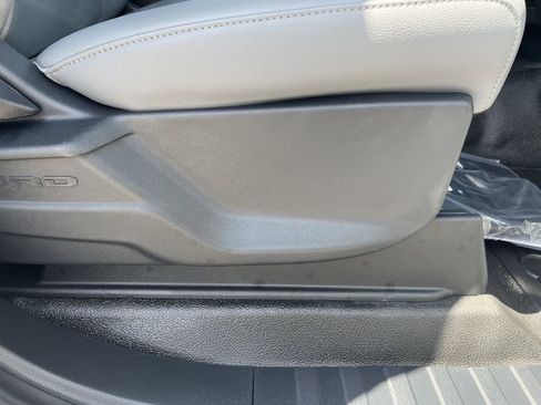 New 2025 Ford F250 XL w/ F-250 >10K GVWR Package RWD image 33