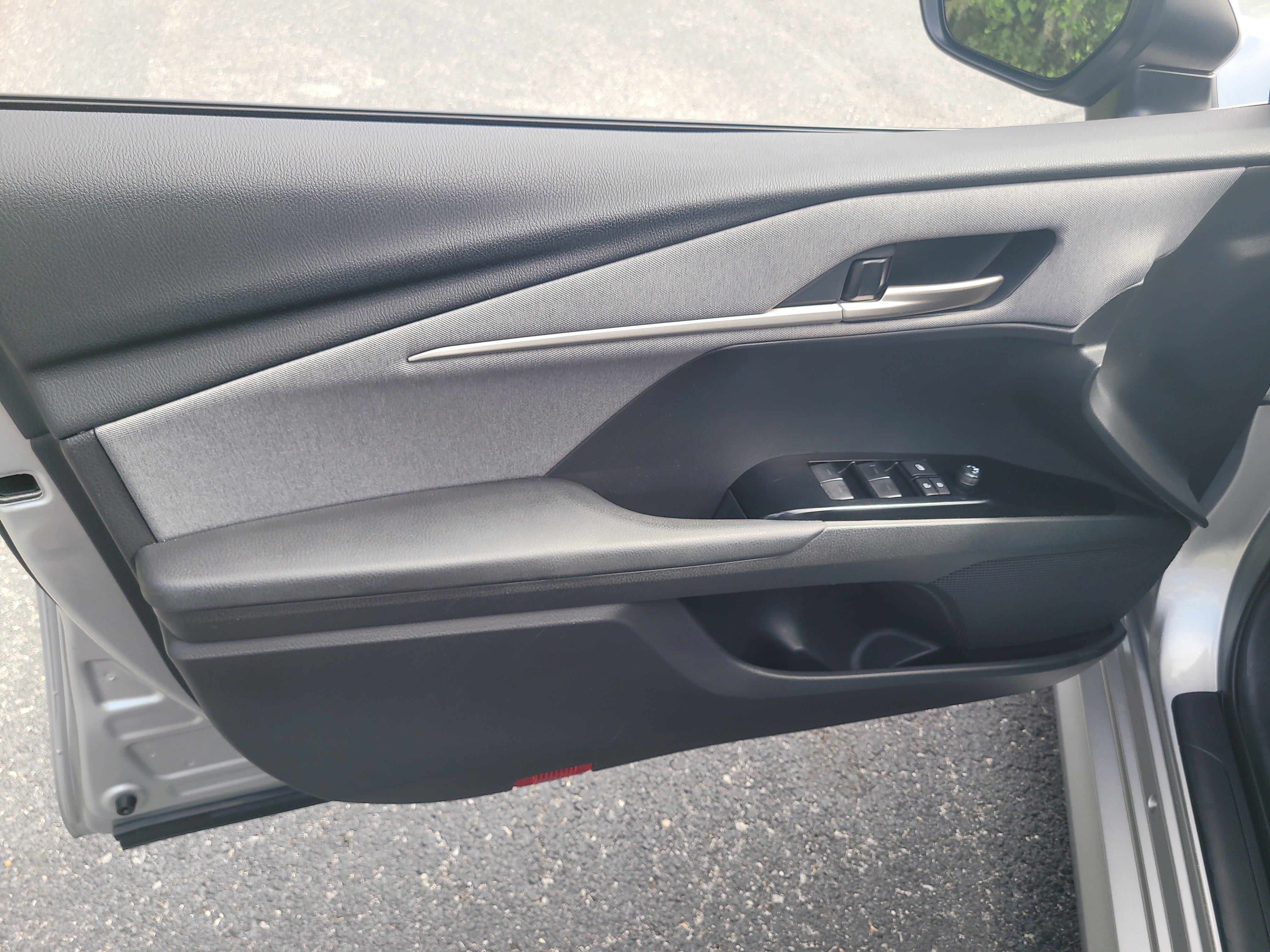 Certified 2025 Toyota Camry LE FWD image 15