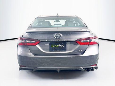 Used 2023 Toyota Camry SE image 7