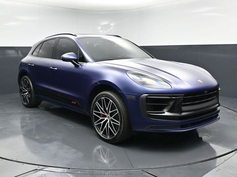 Certified 2022 Porsche Macan GTS AWD/4WD image 11