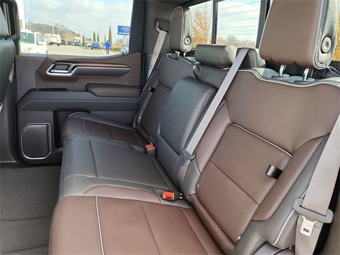 New 2026 GMC Sierra 1500 Denali w/ Denali Reserve Package image 17