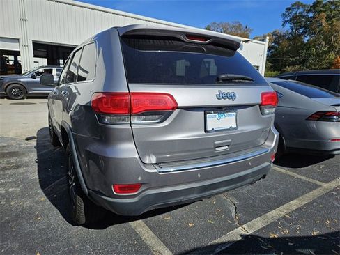 Used 2017 Jeep Grand Cherokee Limited w/ Luxury Group II image 9
