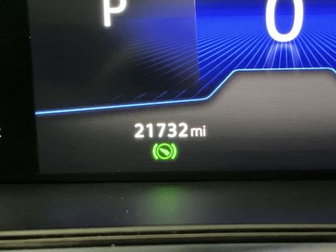 Used 2022 Volkswagen Taos SE image 6