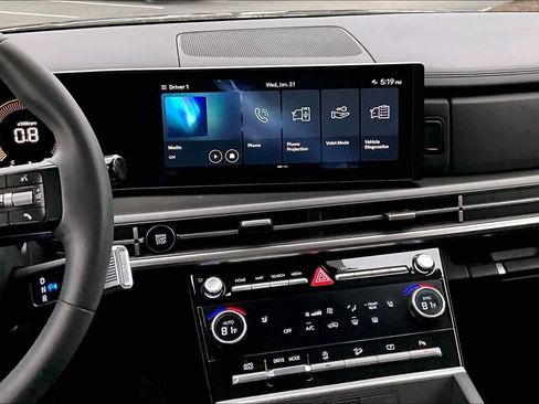 Used 2024 Hyundai Santa Fe SEL image 6