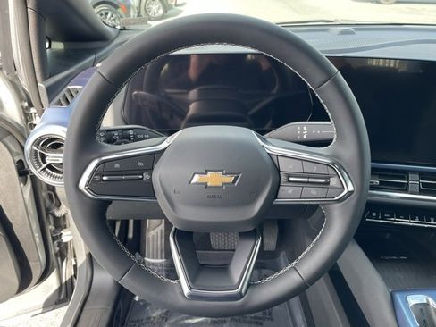 New 2026 Chevrolet Equinox EV LT w/ LPO, Tech Bronze Package image 20