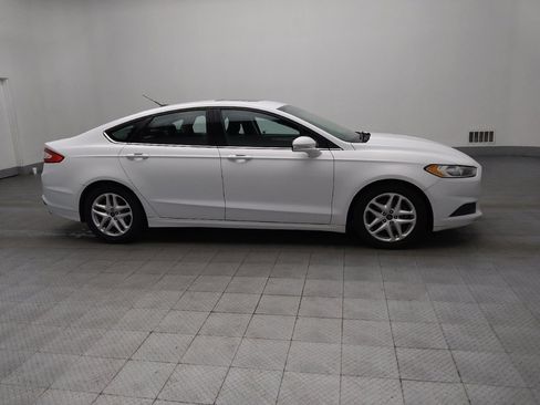 Used 2015 Ford Fusion SE image 11