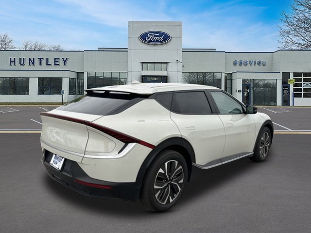 Used 2024 Kia EV6 Light AWD/4WD image 4