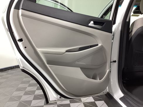 Certified 2021 Hyundai Tucson SE w/ Cargo Package image 28