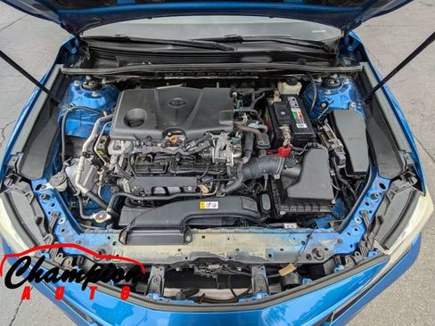 Used 2018 Toyota Camry XSE FWD image 15