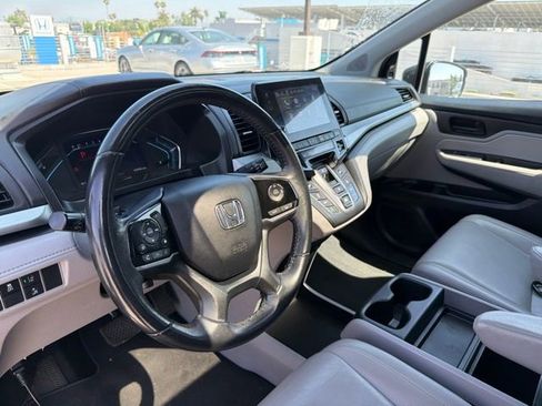 Used 2020 Honda Odyssey EX-L image 3