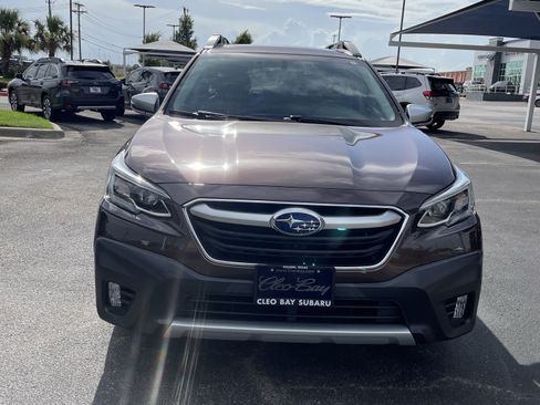 Used 2020 Subaru Outback Touring XT AWD/4WD image 2