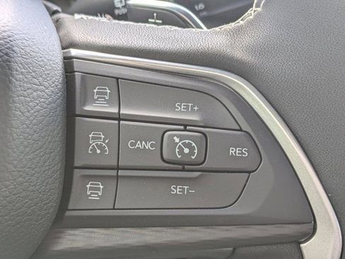 New 2025 Jeep Grand Cherokee L Laredo RWD image 23