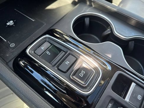 Used 2023 Honda Pilot Touring image 23