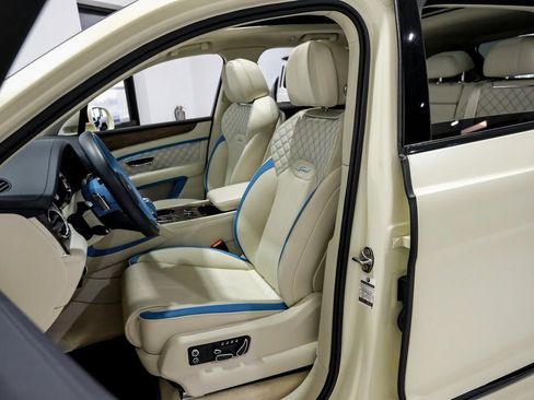 Used 2023 Bentley Bentayga Speed AWD/4WD image 31