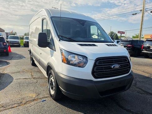 Used 2018 Ford Transit 250 148 Medium Roof RWD image 2