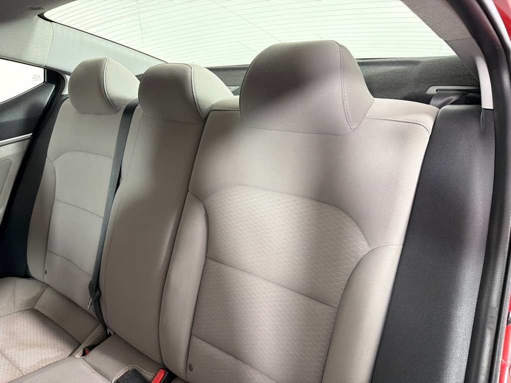 Used 2019 Hyundai Elantra SEL FWD image 15