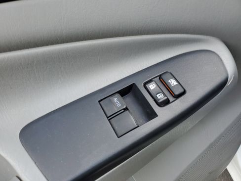 Used 2013 Toyota Tacoma 2WD Access Cab image 14