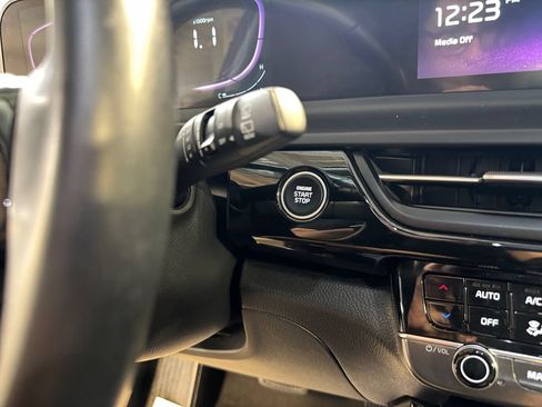 Certified 2025 Kia Seltos S AWD/4WD image 29