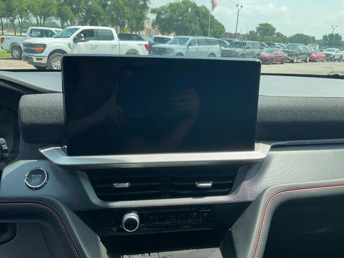 Used 2025 Ford Explorer ST image 14