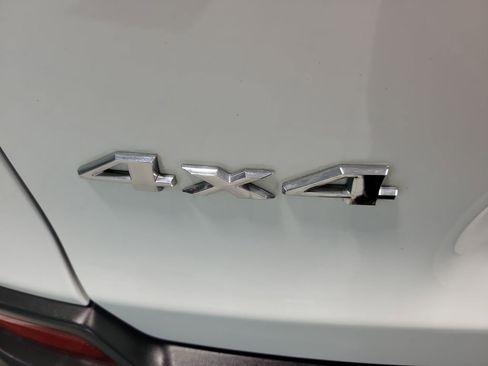 Used 2019 Jeep Cherokee Limited image 8