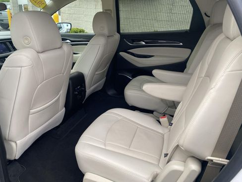 Certified 2023 Buick Enclave Essence AWD/4WD image 20