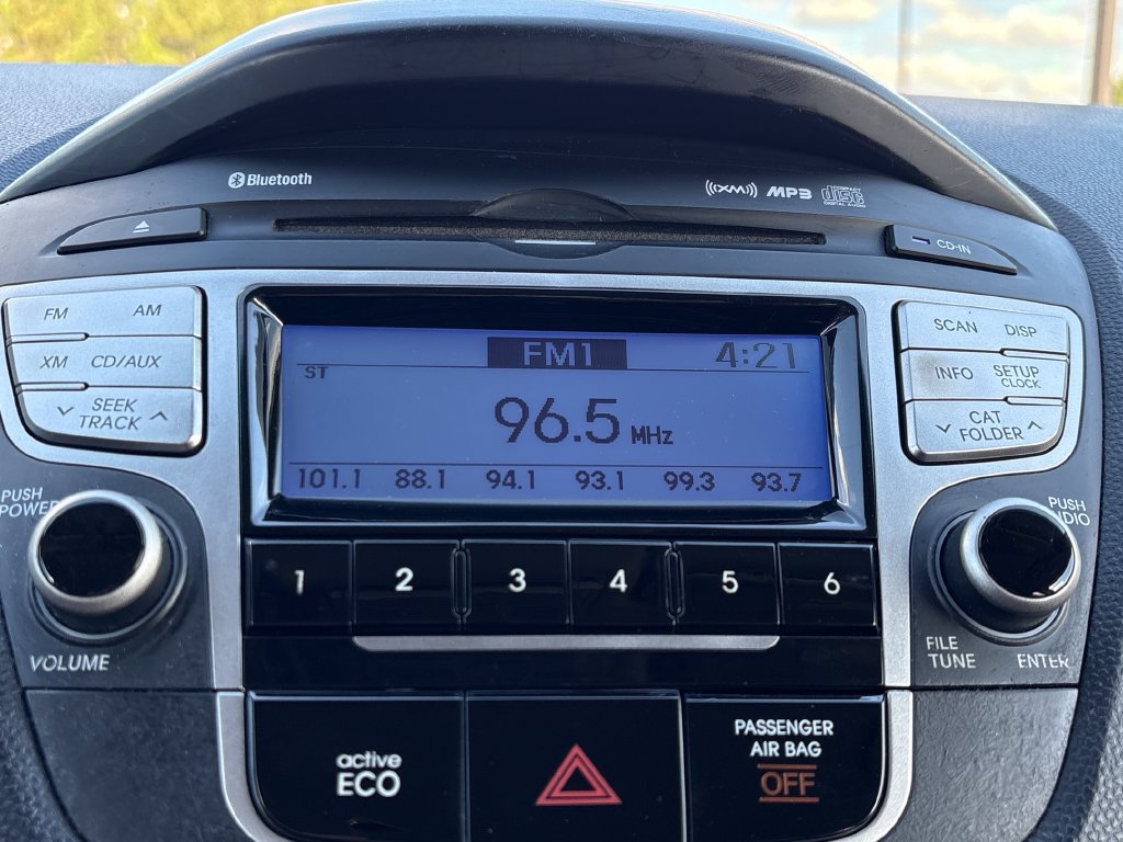 Used 2012 Hyundai Tucson GLS FWD image 24
