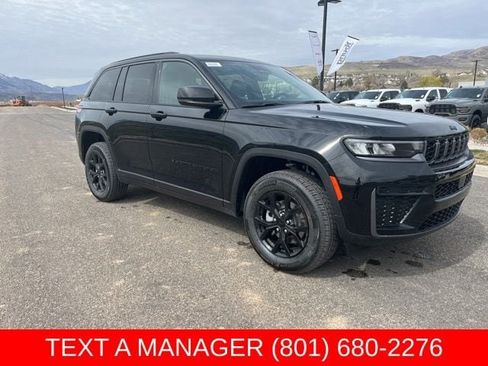 New 2026 Jeep Grand Cherokee Altitude AWD/4WD image 1