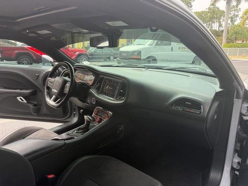 Used 2021 Dodge Challenger R/T Scat Pack RWD image 6