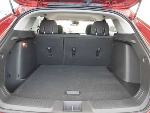 Used 2024 Chevrolet Trax LS w/ LS Convenience Package image 18