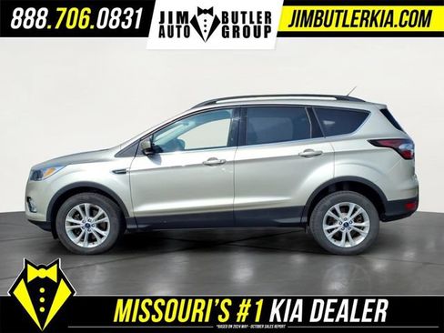 Used 2018 Ford Escape SE AWD/4WD image 4