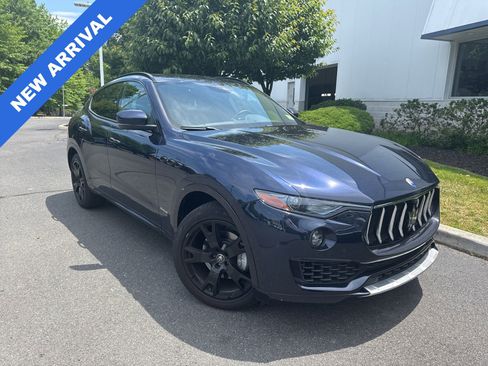 Used 2019 Maserati Levante GranLusso AWD/4WD image 1