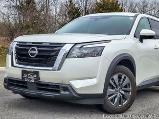 Used 2024 Nissan Pathfinder SV video 2