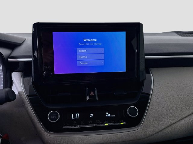 Used 2025 Toyota Corolla LE FWD image 17
