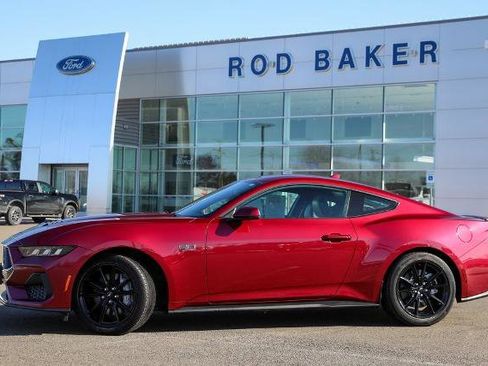 Certified 2025 Ford Mustang GT Premium image 3