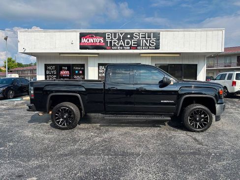 Used 2015 GMC Sierra 1500 SLE RWD image 1