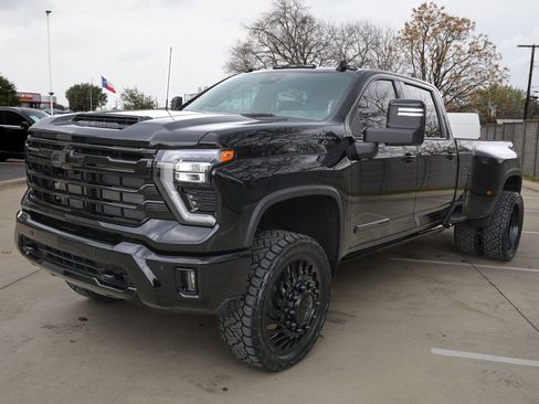 Used 2026 Chevrolet Silverado 3500 High Country w/ High Country Premium Package image 8