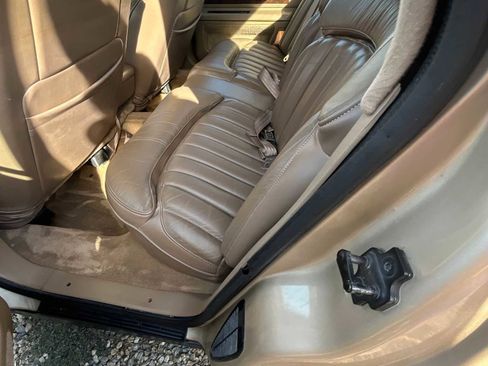 Used 1994 Buick Roadmaster Sedan image 20