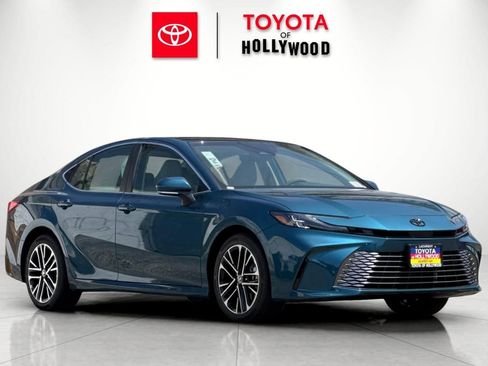 New 2026 Toyota Camry XLE FWD image 2