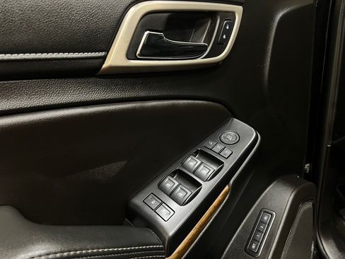 Used 2018 GMC Yukon Denali w/ Denali Ultimate Package AWD/4WD image 27