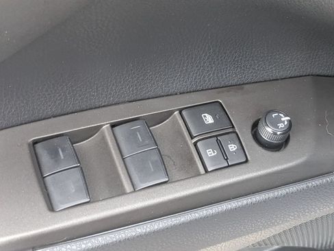 Used 2024 Toyota Camry SE FWD image 14