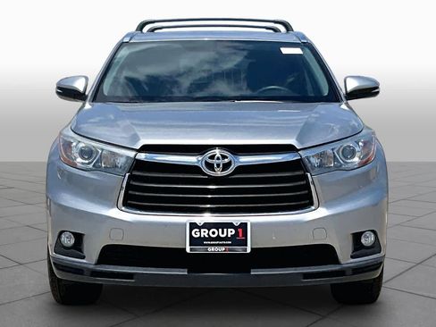 Used 2015 Toyota Highlander XLE FWD image 4