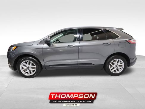 Used 2024 Ford Edge SEL image 1