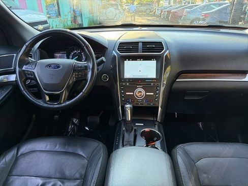 Used 2017 Ford Explorer Limited w/ Equipment Group 301A AWD/4WD image 13
