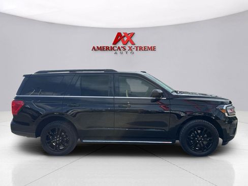 Used 2023 Ford Expedition XLT AWD/4WD image 7