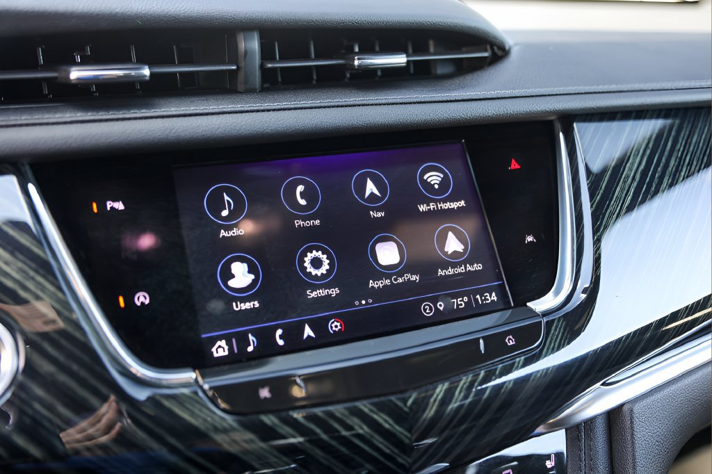 Certified 2025 Cadillac XT6 Premium Luxury FWD image 16