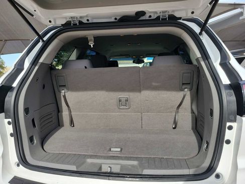Used 2017 Chevrolet Traverse LS FWD image 23