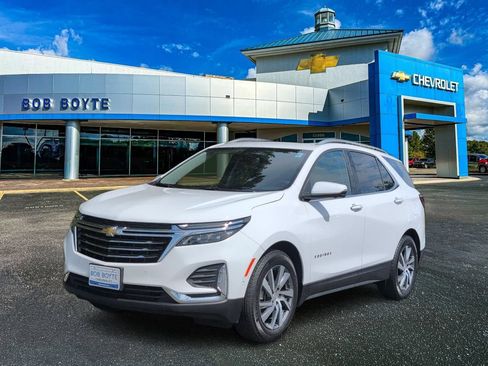 Used 2024 Chevrolet Equinox Premier FWD image 8