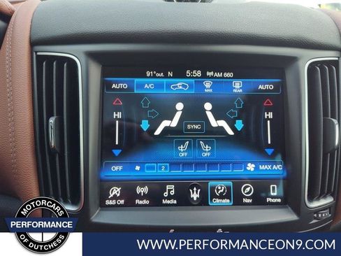 Used 2019 Maserati Levante AWD/4WD image 22