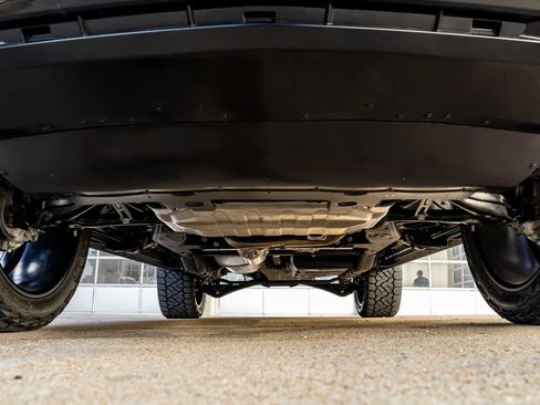 Used 2026 Cadillac Escalade Platinum Sport w/ LPO, ONYX Package image 15